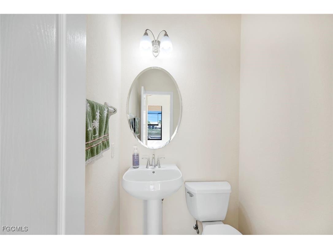 2832 SW 17th Avenue Cape Coral FL 33914 2025016590 image35