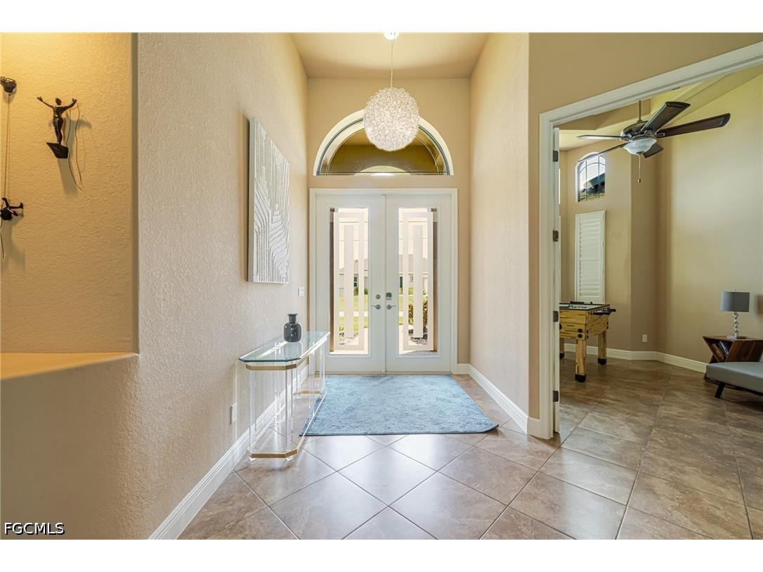 2832 SW 26th Avenue Cape Coral FL 33914 2026023356 image2