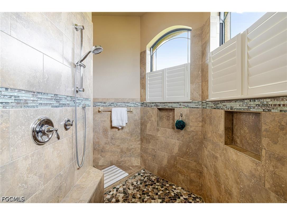 2832 SW 26th Avenue Cape Coral FL 33914 2026023356 image23
