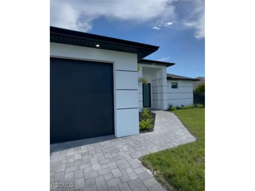 2832 SW 2nd Terrace Cape Coral FL 33991 2025006770 image1