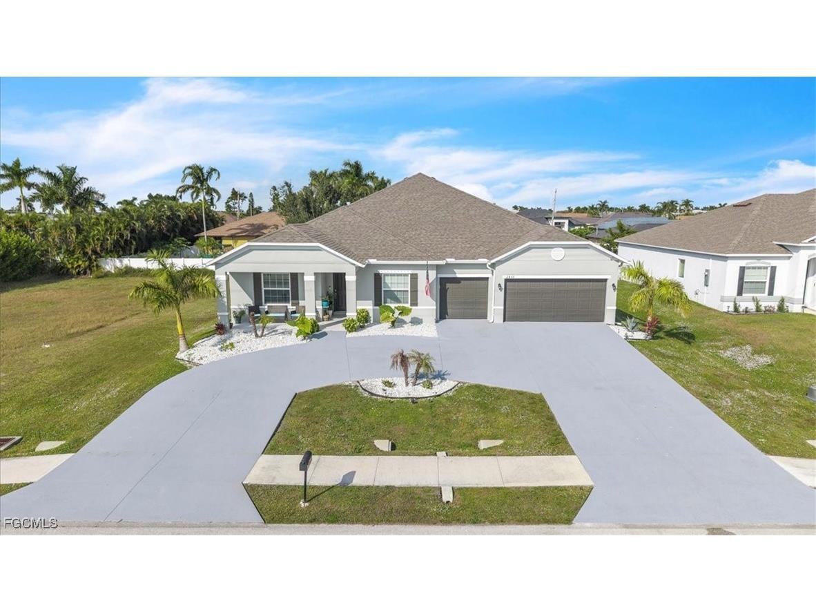 2833 Gleason Parkway Cape Coral FL 33914 2025021319 image1