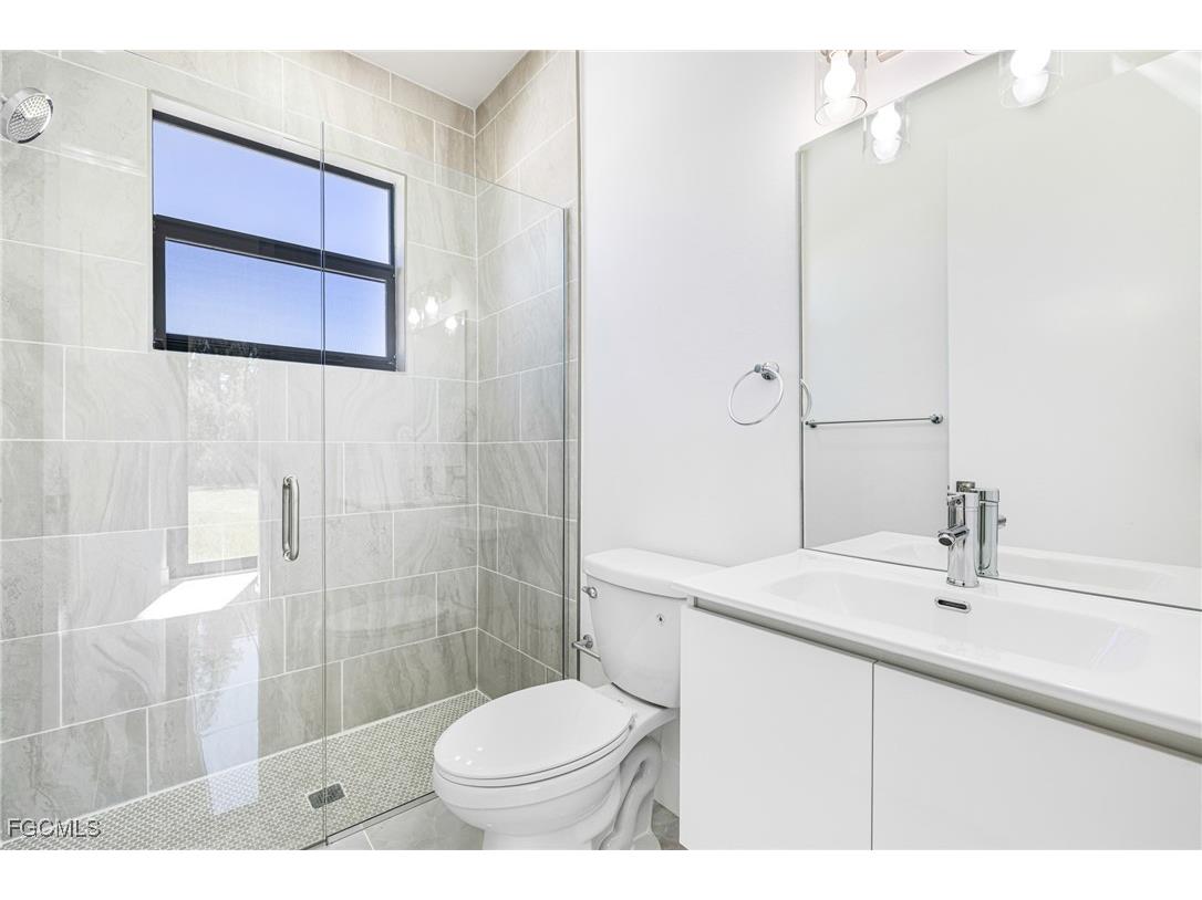 2833 NW 45th Place Cape Coral FL 33993 2025010271 image15