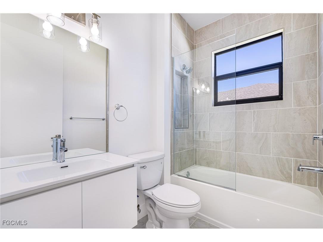 2833 NW 45th Place Cape Coral FL 33993 2025010271 image18