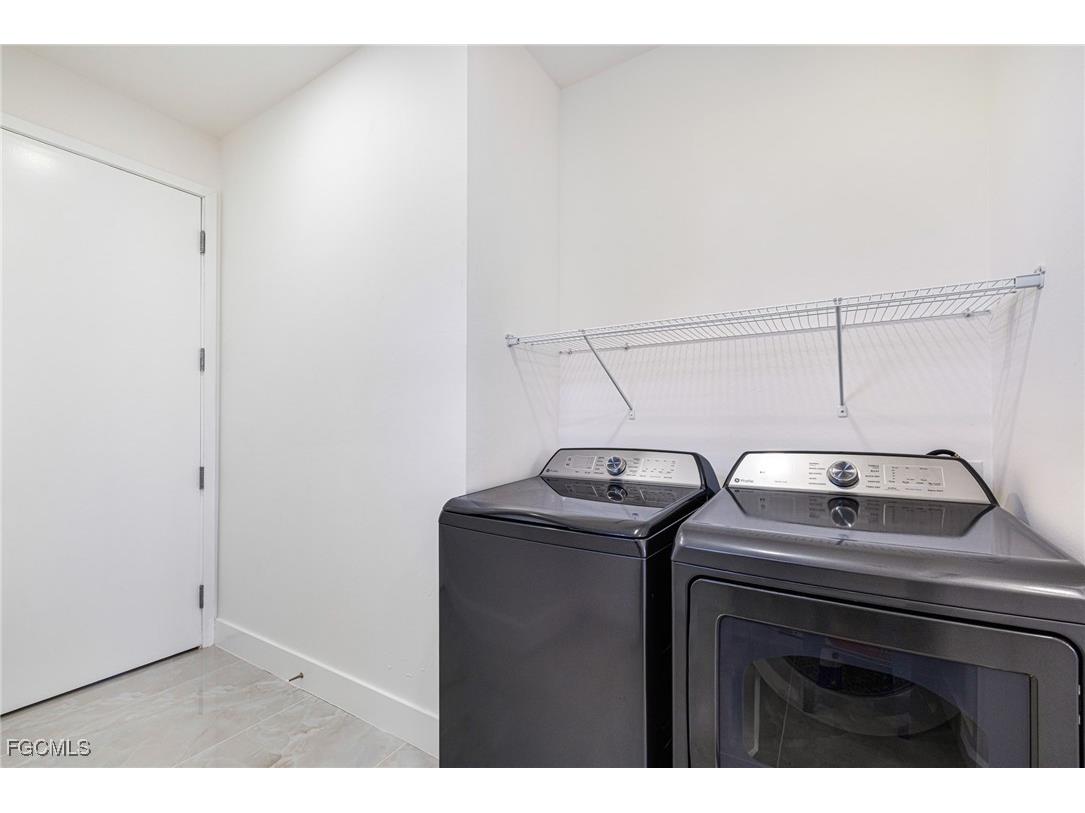 2833 NW 45th Place Cape Coral FL 33993 2025010271 image28
