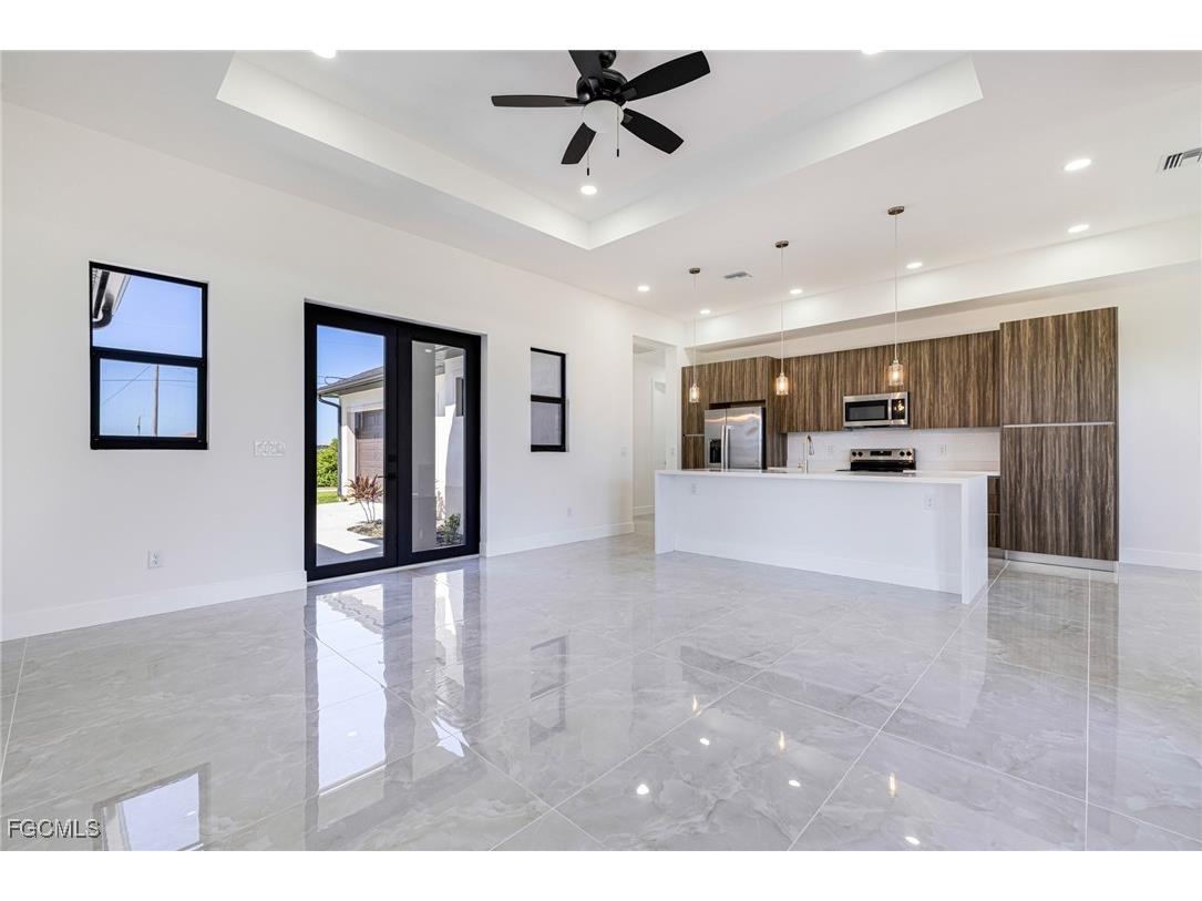 2833 NW 45th Place Cape Coral FL 33993 2025010271 image4