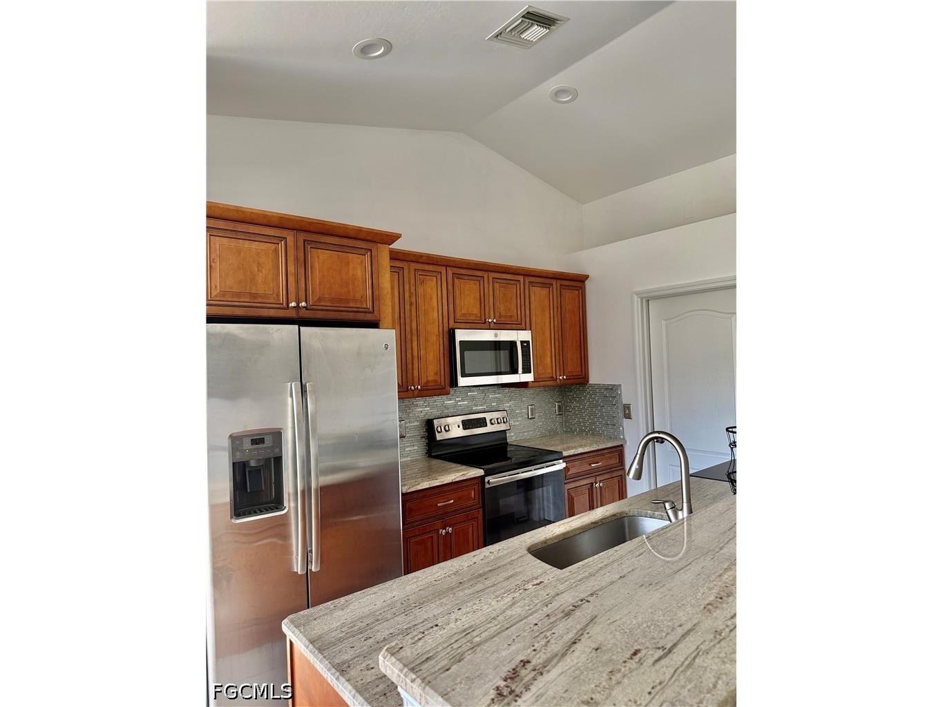 2833 NW 6th Place Cape Coral FL 33993 2026018579 image7
