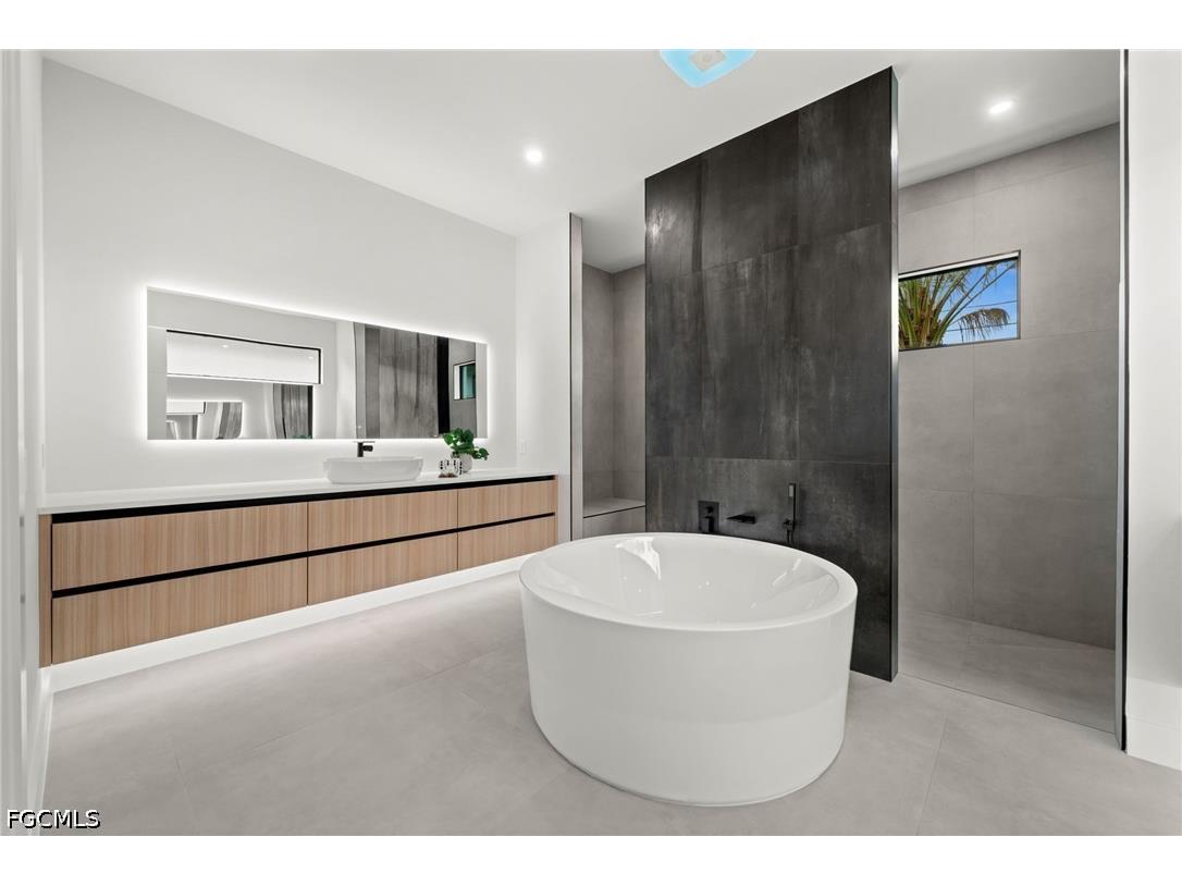2833 SW 17th Place Cape Coral FL 33914 2026027741 image38