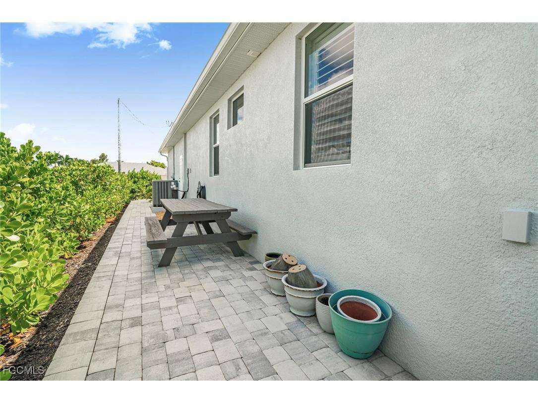 2834 SW 25th Place Cape Coral FL 33914 2025012222 image43