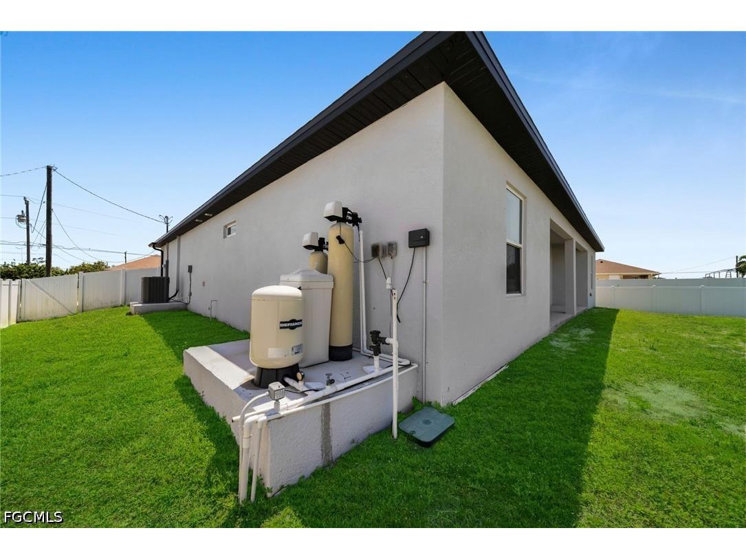 2835 NW Embers Terrace Cape Coral FL 33993 2026020014 image26