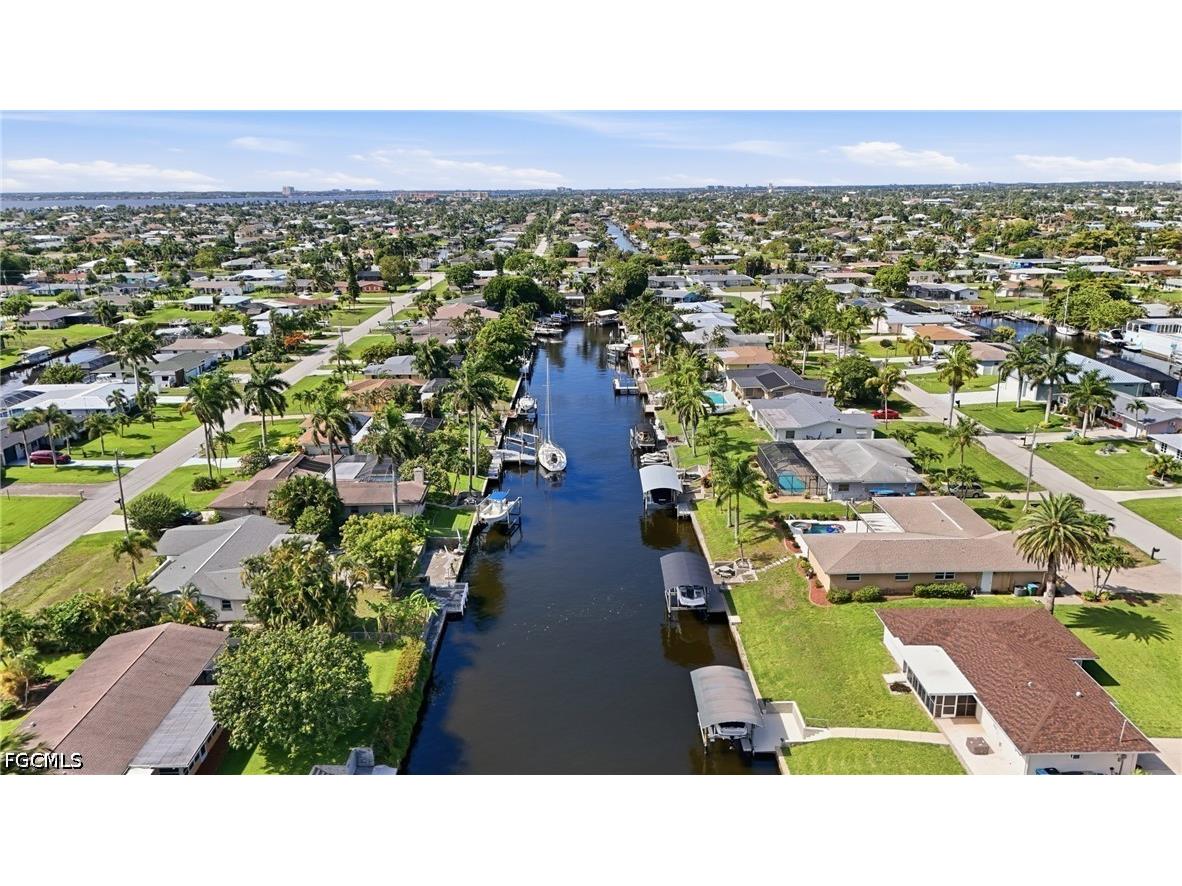 2835 SE 18th Avenue Cape Coral FL 33904 2026023943 image49
