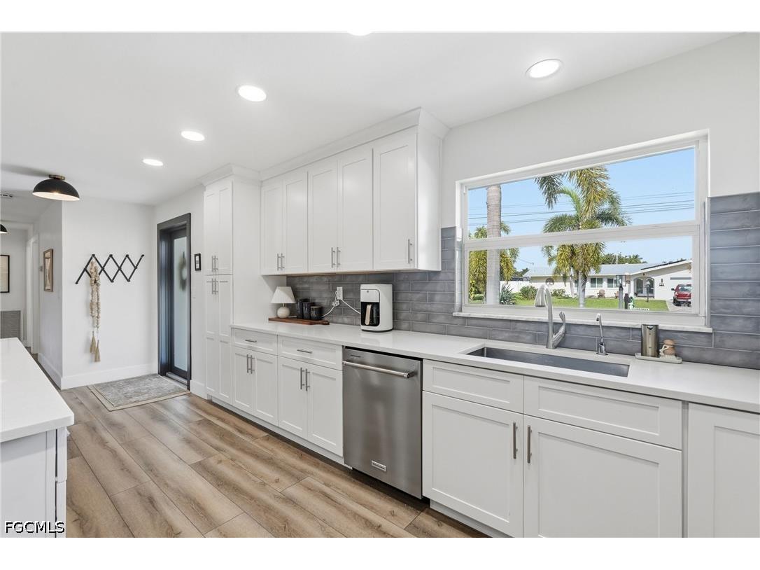 2835 SE 18th Avenue Cape Coral FL 33904 2026023943 image9