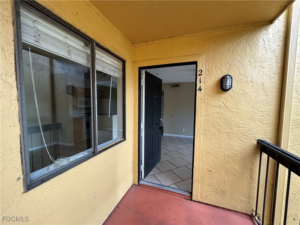 2835 Winkler Avenue #214 Fort Myers FL 33916 2025021697 image1