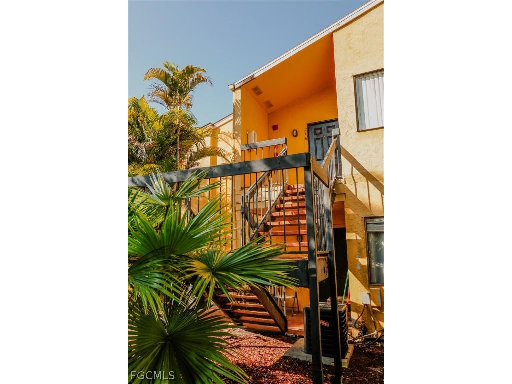 2835 Winkler Avenue #216 Fort Myers FL 33916 2026008861 image1
