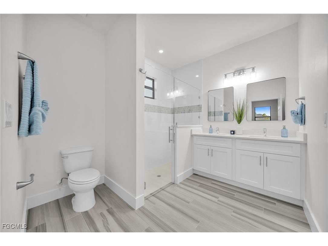 2836 NW 5th Terrace Cape Coral FL 33993 2025012651 image22