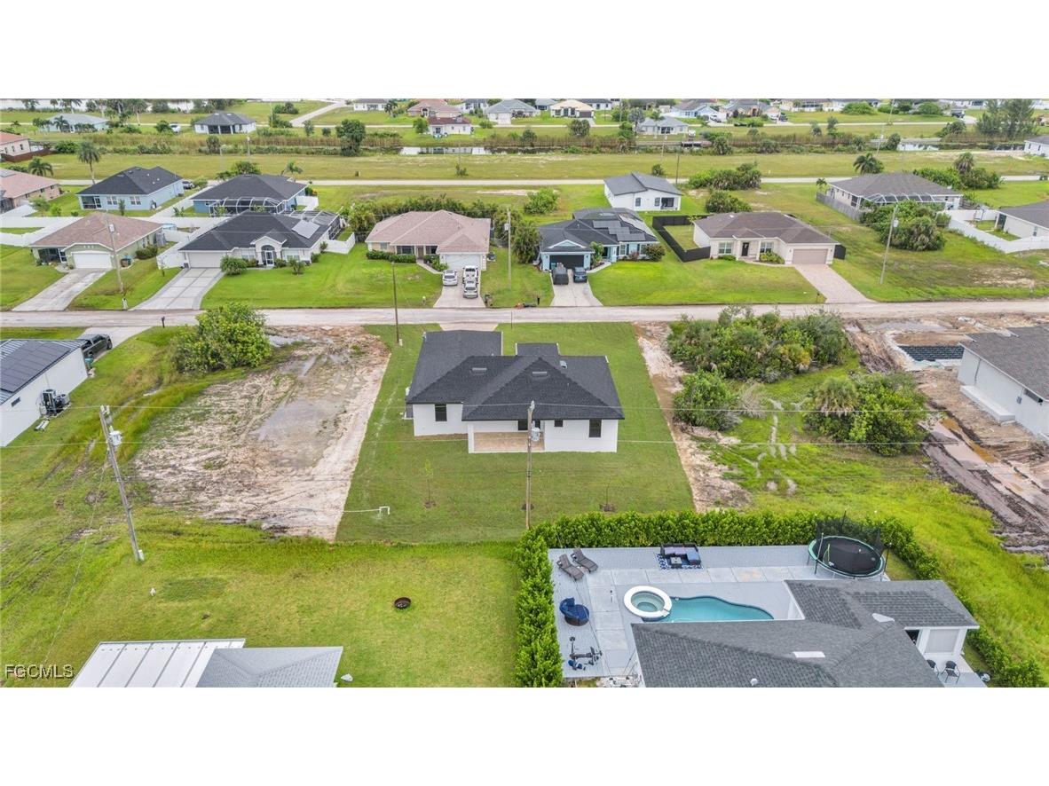 2836 NW 5th Terrace Cape Coral FL 33993 2025012651 image33