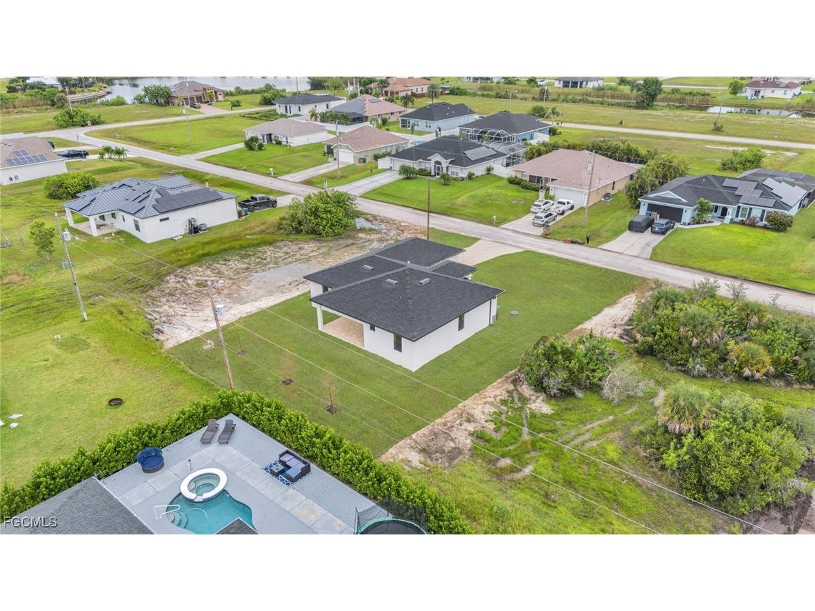 2836 NW 5th Terrace Cape Coral FL 33993 2025012651 image34