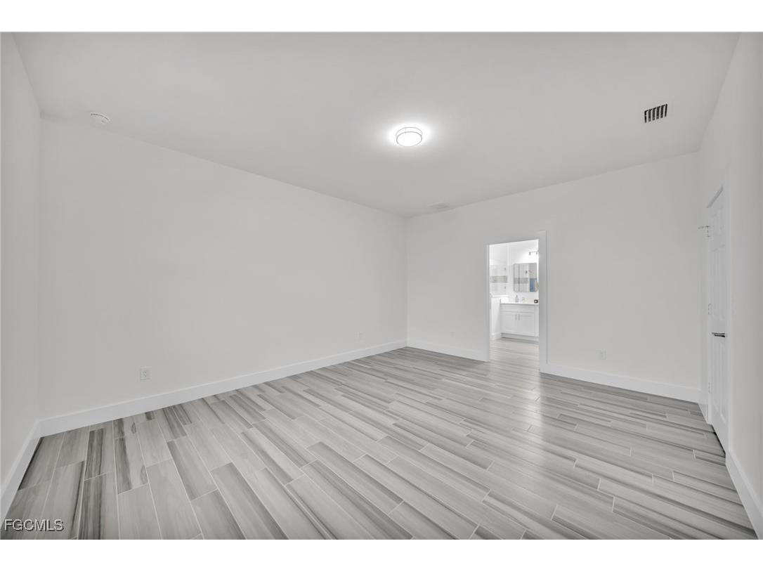 2836 NW 5th Terrace Cape Coral FL 33993 2025024139 image24