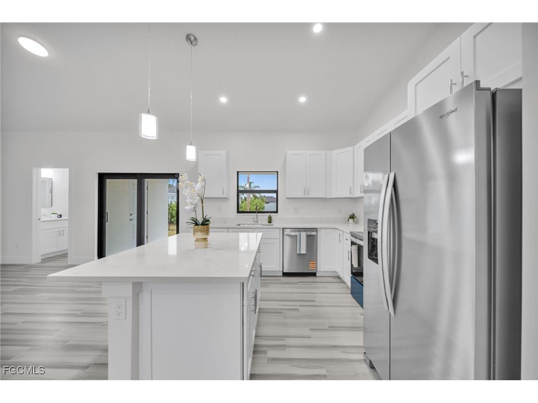 2836 NW 5th Terrace Cape Coral FL 33993 2025024139 image5