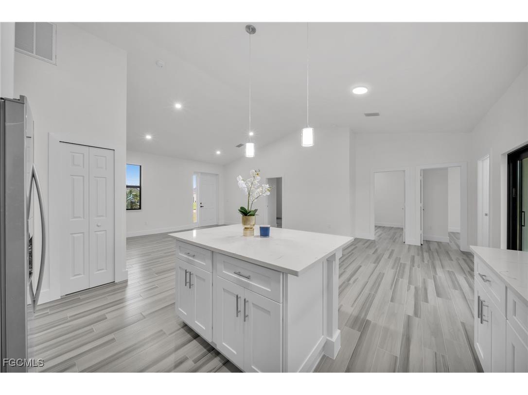 2836 NW 5th Terrace Cape Coral FL 33993 2025024139 image7