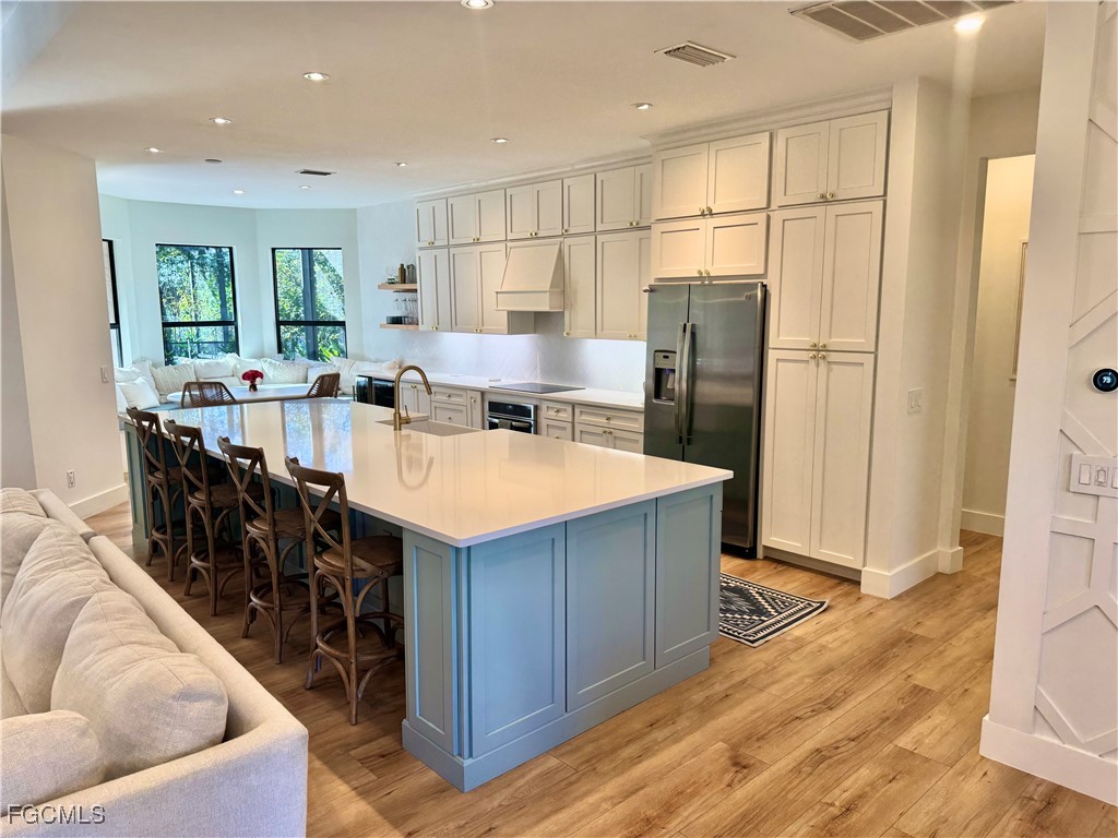 28360 Del Lago Way Bonita Springs FL 34135 2025025691 image2