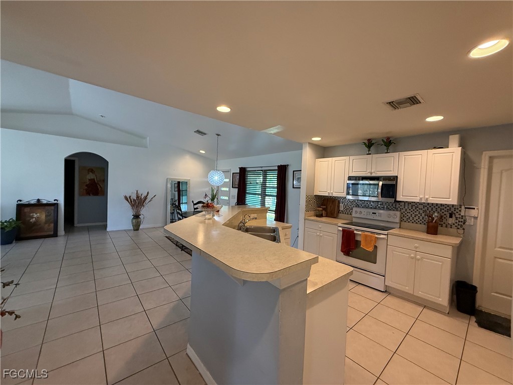 2837 NW 21st Avenue Cape Coral FL 33993 2025023882 image12