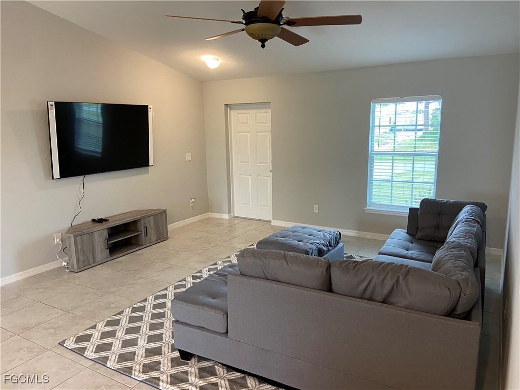 2837 NW 24th Avenue Cape Coral FL 33993 2025024528 image13