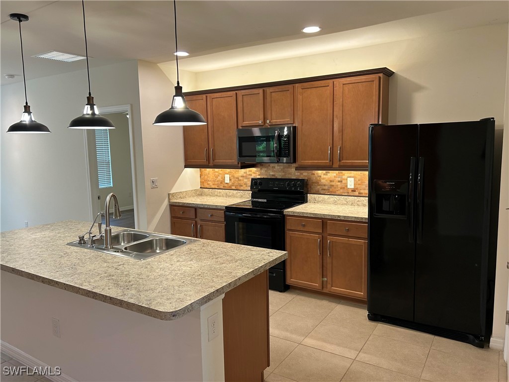 2837 NW 2nd Terrace Cape Coral FL 33993 225080430 image11