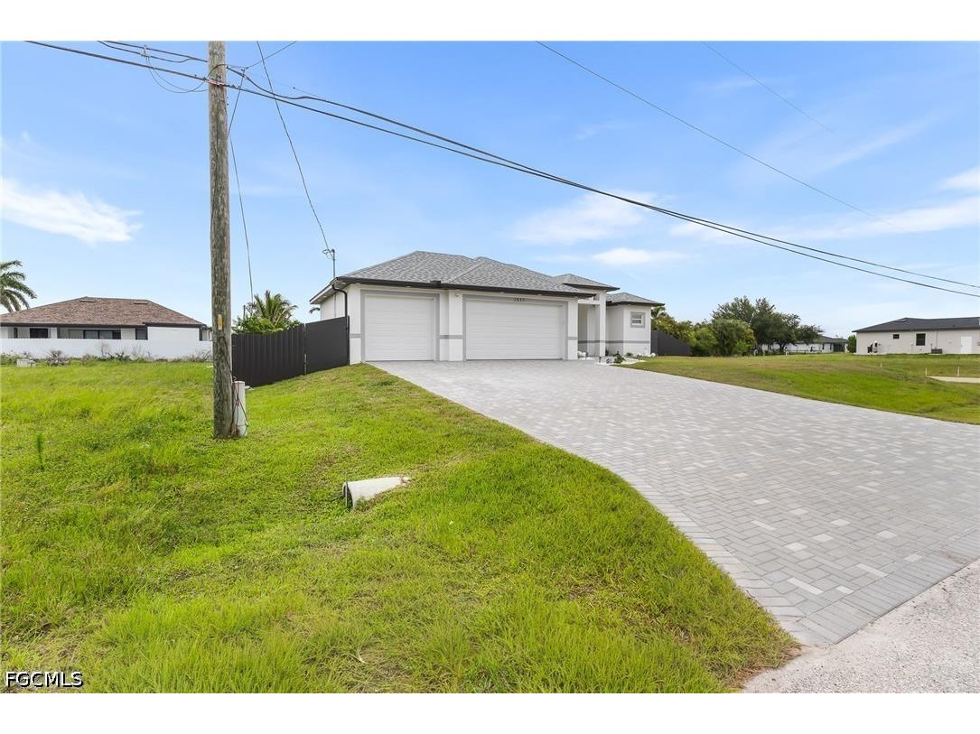 2837 NW 3rd Street Cape Coral FL 33993 2026023524 image3