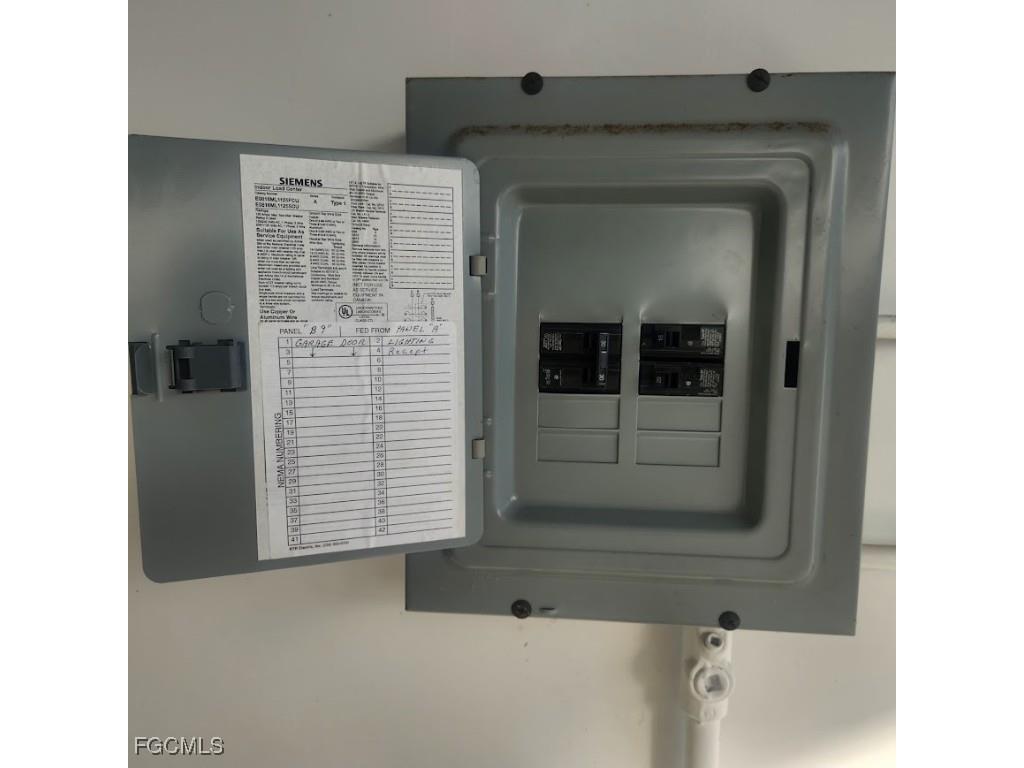 28390 Challenger Boulevard #B9 Punta Gorda FL 33982 2025022696 image4