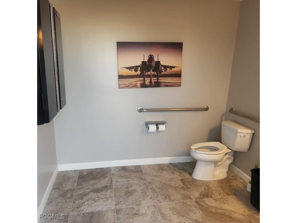 28390 Challenger Boulevard #B9 Punta Gorda FL 33982 2025022696 image9