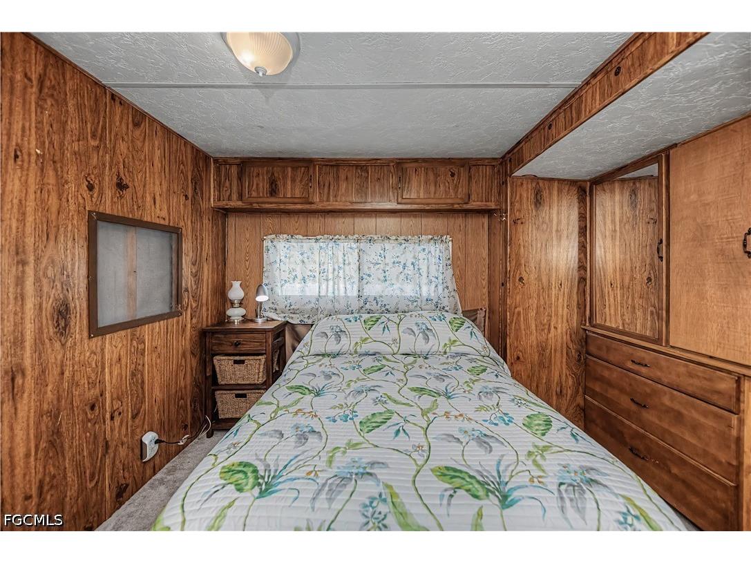 284 Blue Spring Terrace North Fort Myers FL 33903 2026028755 image22