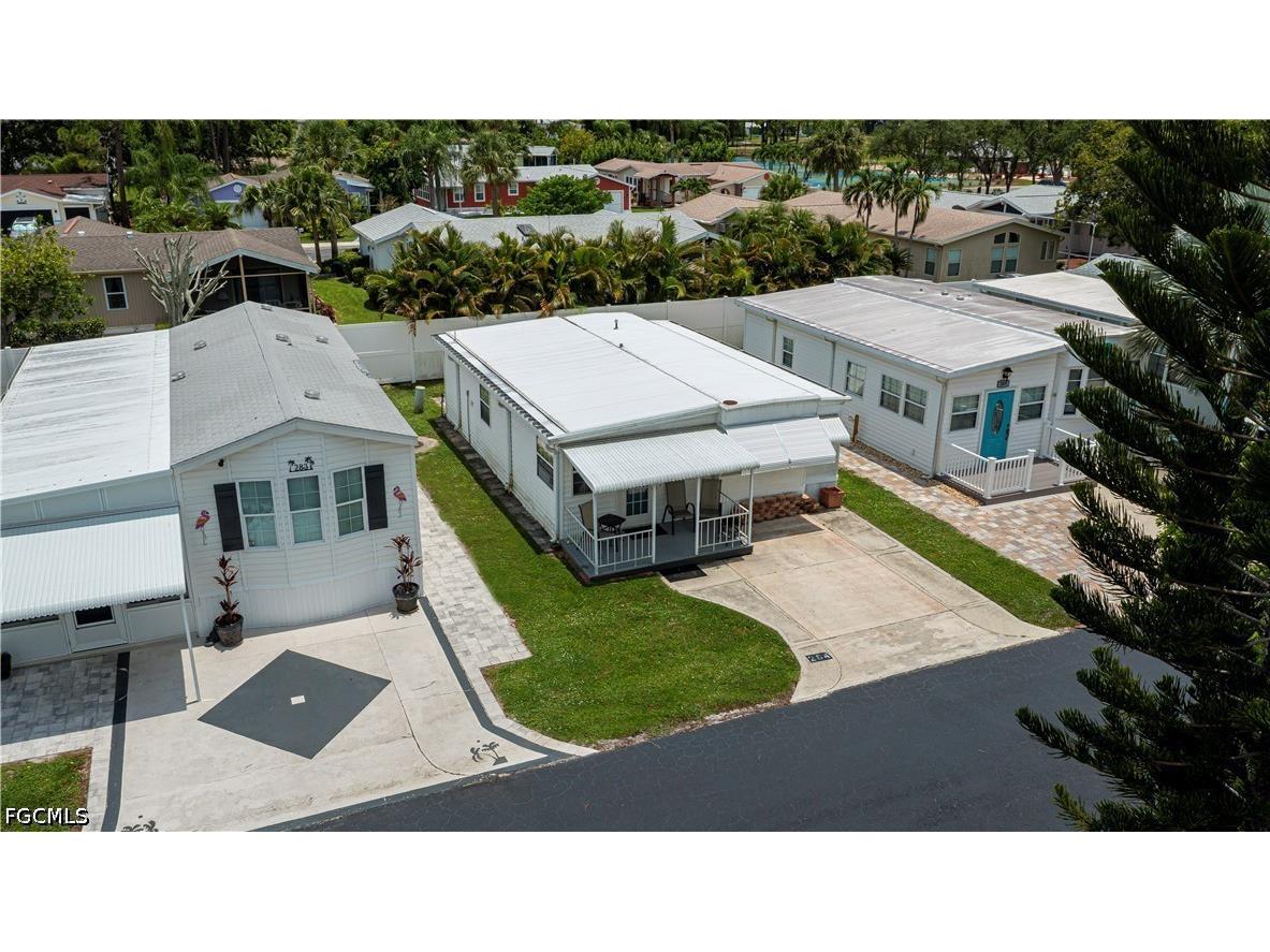 284 Blue Spring Terrace North Fort Myers FL 33903 2026028755 image3