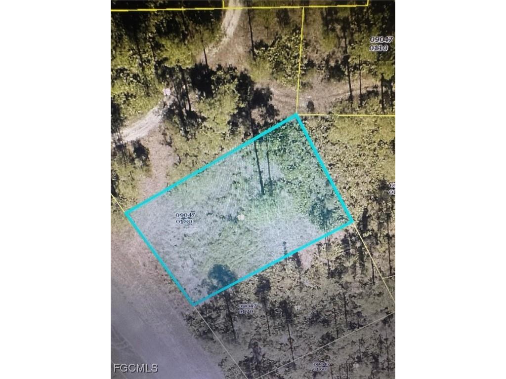 284 Lakeridge Boulevard Lehigh Acres FL 33972 2025006215 image3