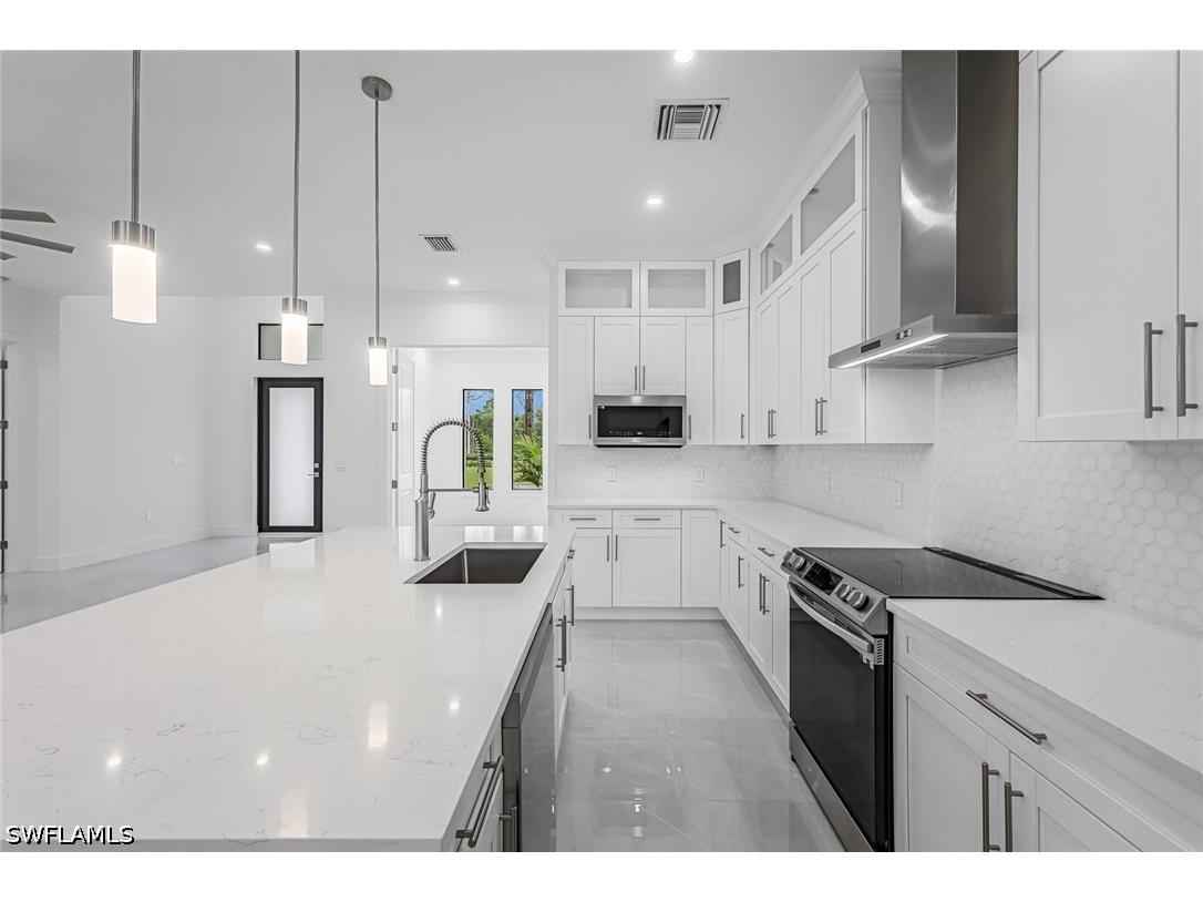 2840 Golden Gate Boulevard W Naples FL 34120 226021680 image15