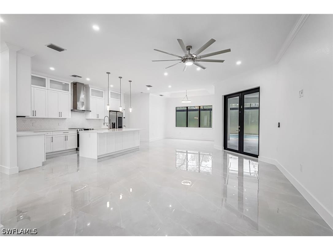 2840 Golden Gate Boulevard W Naples FL 34120 226021680 image8