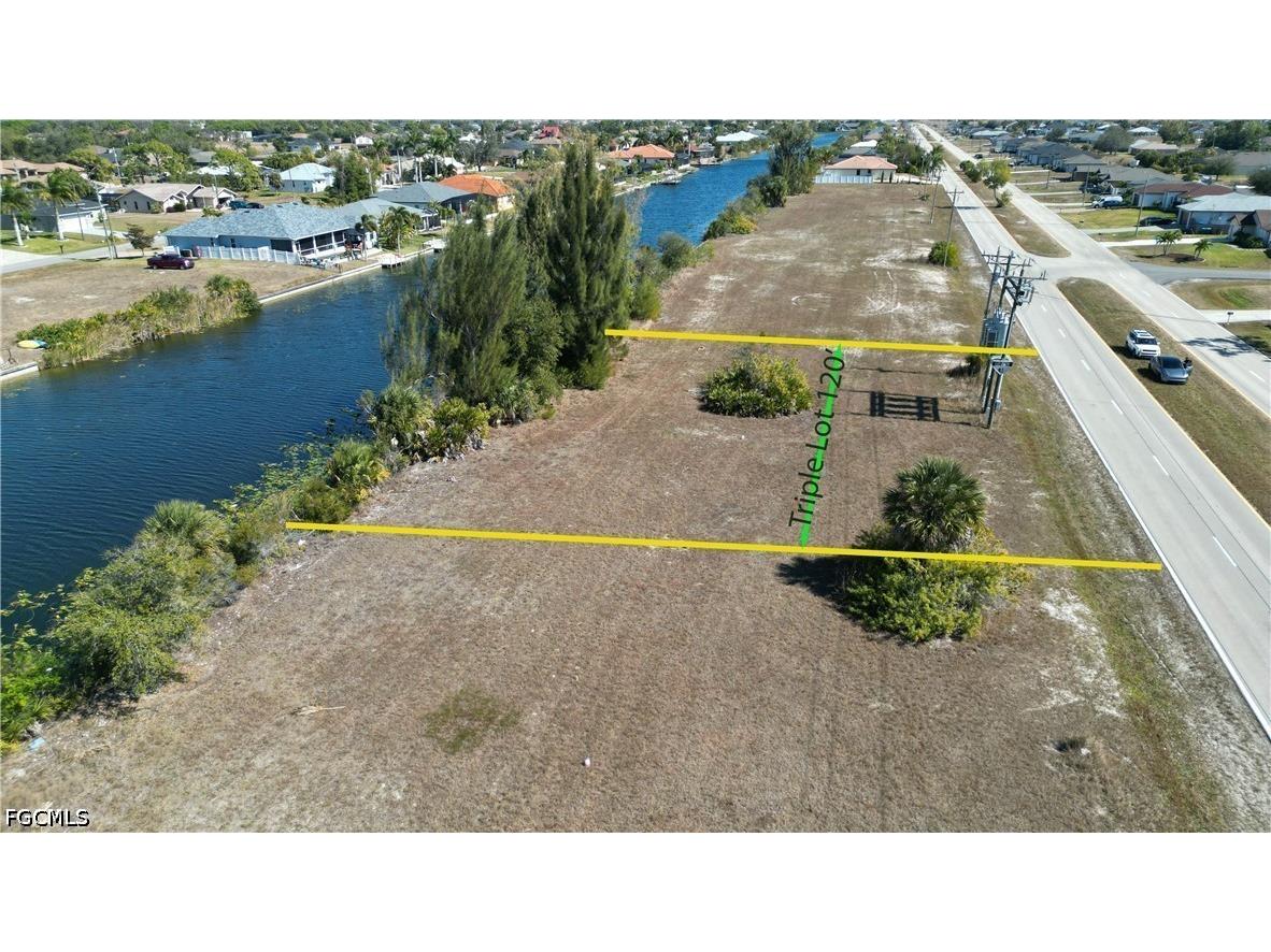 2841 & 2839 Diplomat Parkway W Cape Coral FL 33993 2026007145 image3