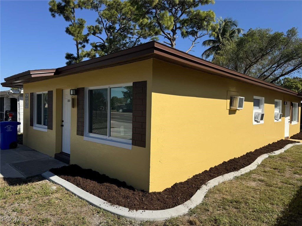 2839/2841 Evans Avenue Fort Myers FL 33901 2025025911 image3