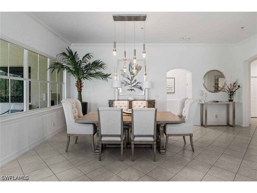 2842 Tiburon Boulevard E #103 Naples FL 34109 226015121 image1
