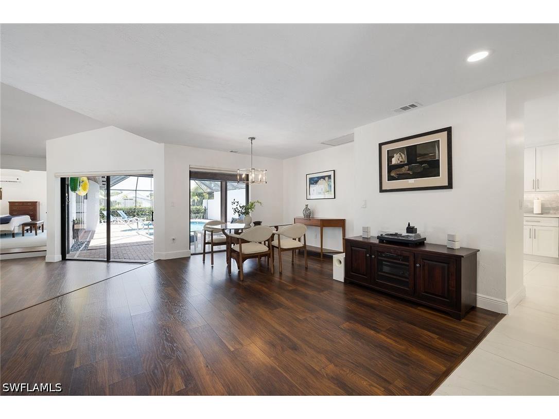 28432 Highgate Drive Bonita Springs FL 34135 226021469 image3