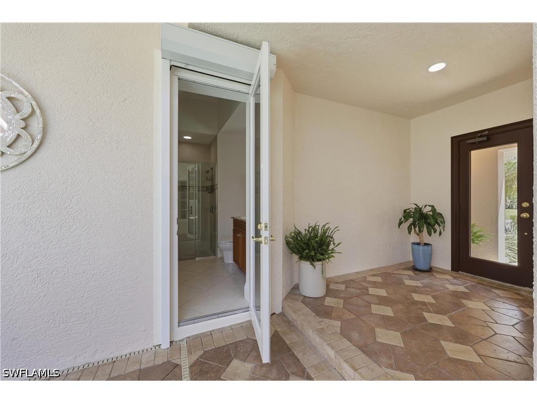 2844 Coco Lakes Drive Naples FL 34105 226015163 image28