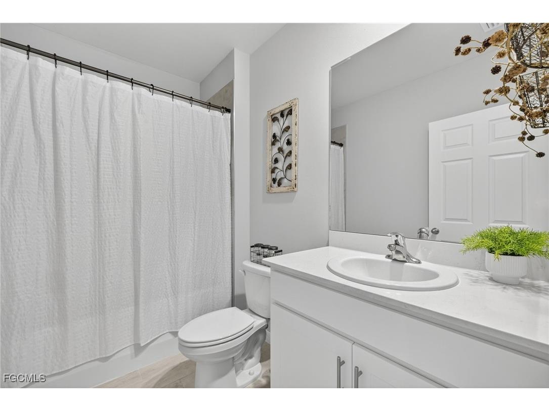 2845 Pillar Coral Lane North Fort Myers FL 33903 2025010712 image19