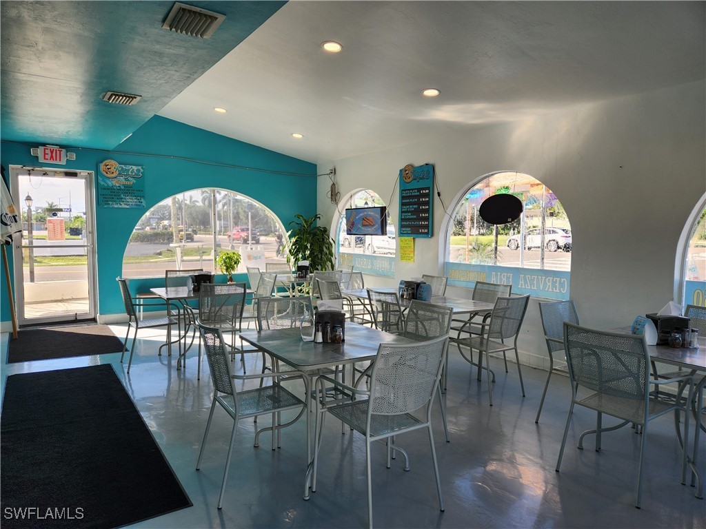 2847 Cleveland Avenue Fort Myers FL 33901 224089528 image11