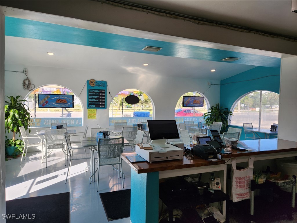 2847 Cleveland Avenue Fort Myers FL 33901 224089528 image13