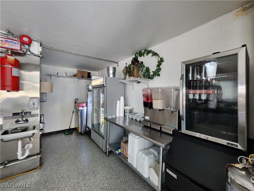 2847 Cleveland Avenue Fort Myers FL 33901 224089528 image22