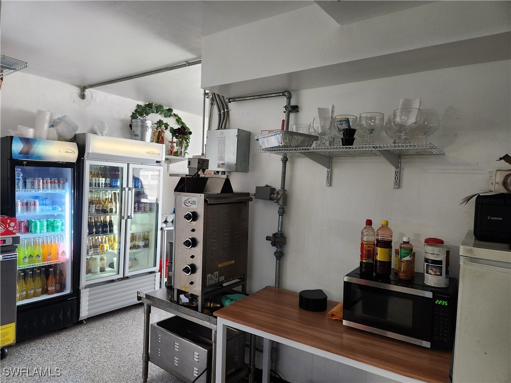 2847 Cleveland Avenue Fort Myers FL 33901 224089528 image25