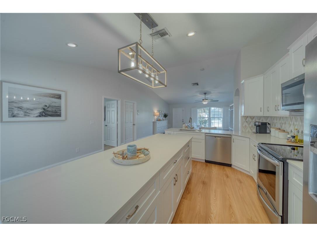 2847 SW 26th Place Cape Coral FL 33914 2026013991 image7