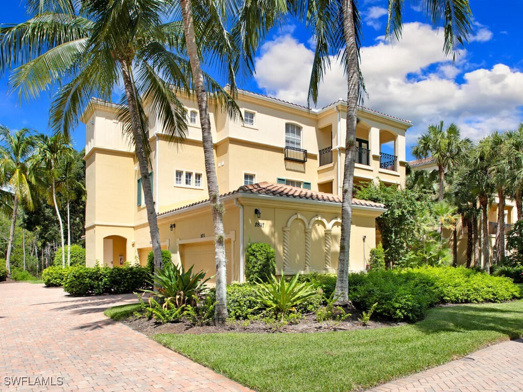 2847 Tiburon Boulevard E #8-101 Naples FL 34109 226004773 image1