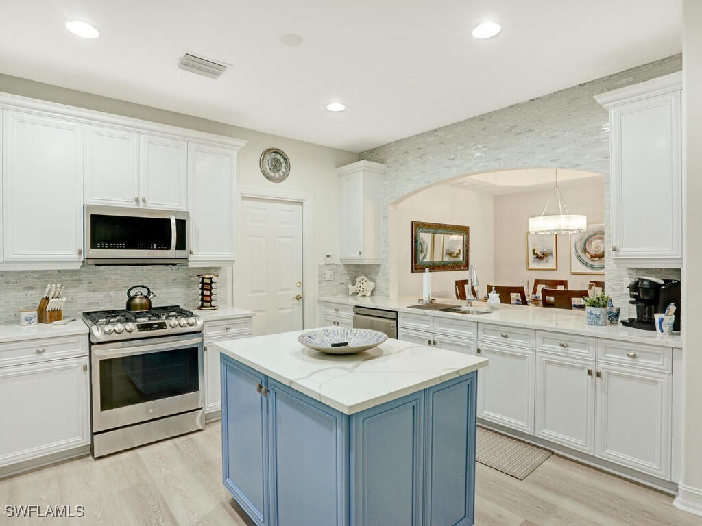 2847 Tiburon Boulevard E #8-101 Naples FL 34109 226004773 image14