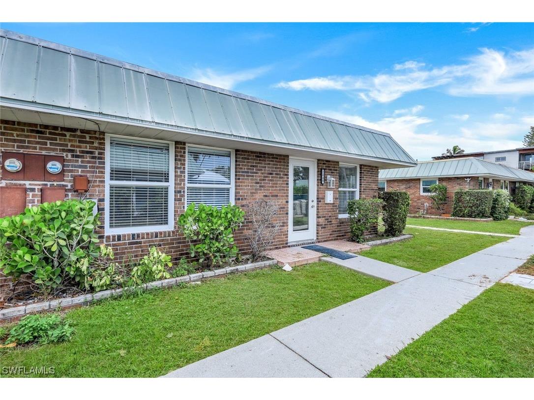 2848 Arbutus Street #D1 Naples FL 34112 223054962 image1