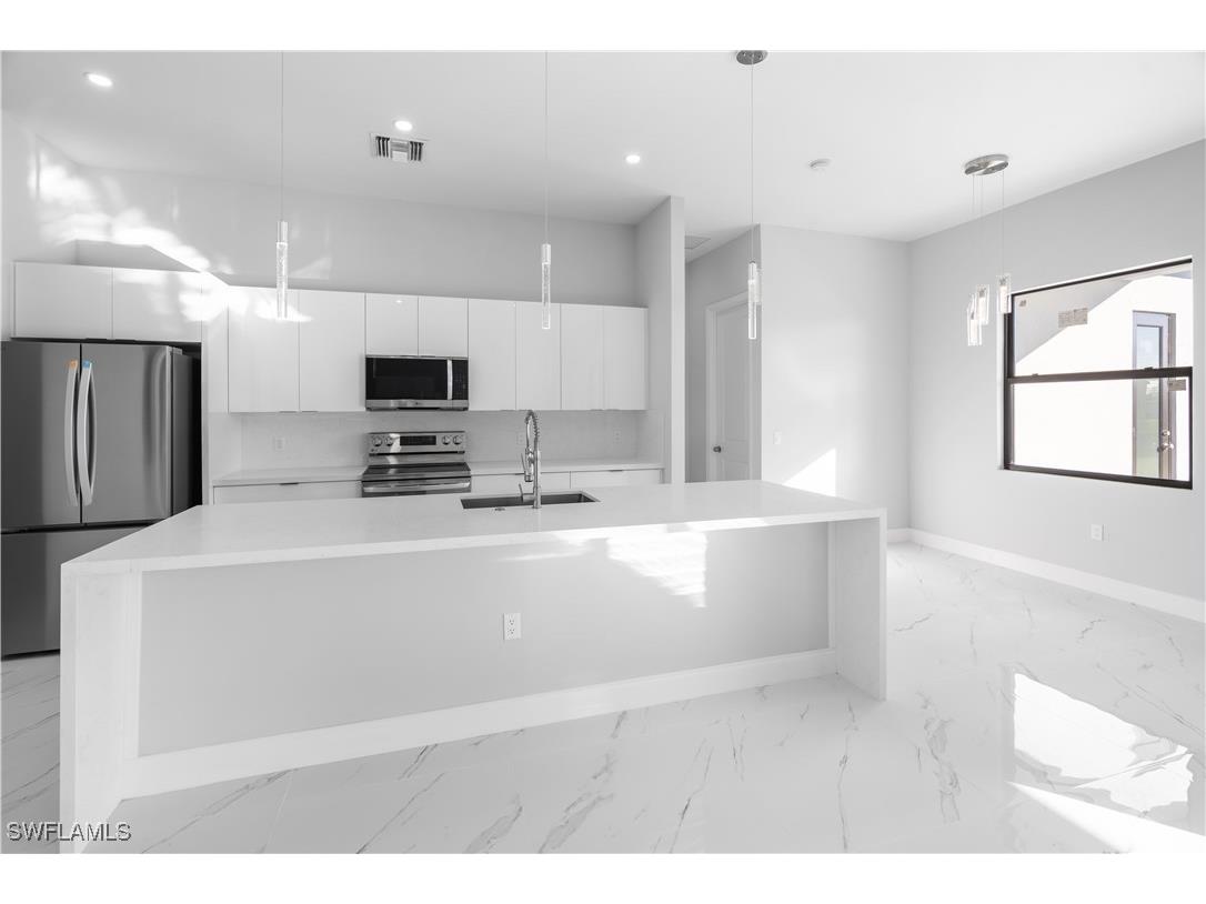 2848 NW 3rd Terrace Cape Coral FL 33993 224103714 image6